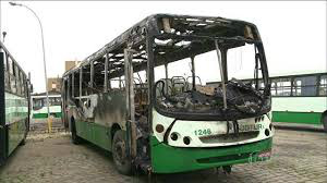 Novos ataques a ônibus e bases da PM em Santa Catarina