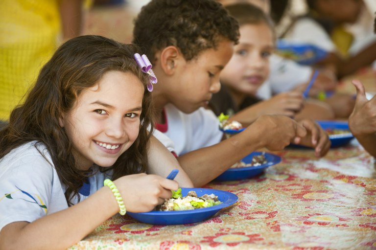 O reajuste no valor per capita vai injetar mais R$ 465 milhões, somente este ano, na alimentação escolar dos alunos da rede públicaFoto: Divulgação 