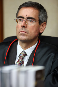 Ministro Arnaldo Versiani é reconduzido ao cargo de juiz titular do TSE