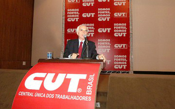 Debate de regra eleitoral preocupa defensores de reforma política ampla Pinheiro Guimarães: país sofre investida conservadora para manter financiamento privado de campanhas /