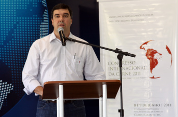 Presidente da Famasul falou sobre o Congresso Internacinal da Carne no lançamento da Expoinel (Foto: Rachid Walked)