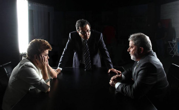 A "cadeira da rainha", segundo João Santana Reunião entre Lula, Dilma e João Santana no início da campanha do segundo turno.