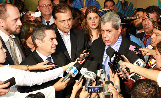 Reunião define criação de grupo para garantir solução pacífica