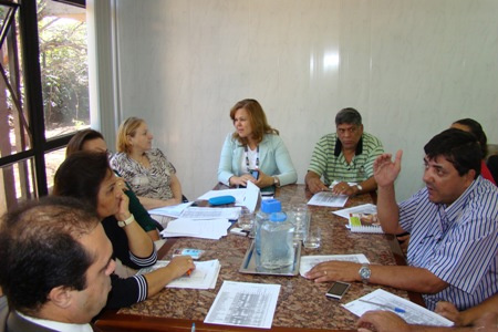 Após reunião, governo promete lançar concurso para professores até setembro Após reunião, governo promete lançar concurso para professores até setembro