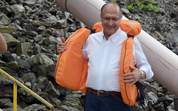 Gestão Alckmin fechou 2015 com o pior déficit orçamentário em 17 anos Alckmin acumula cinco déficits orçamentários desde que iniciou seu terceiro mandato, em 2011