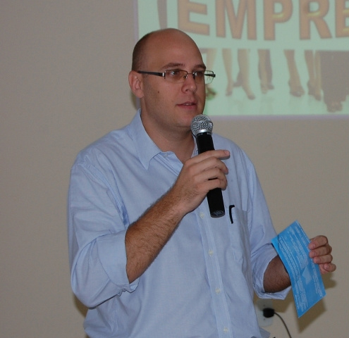 Entrevista com o presidente da Acia, Rodrigo Selhorst Rodrigo Selhorst