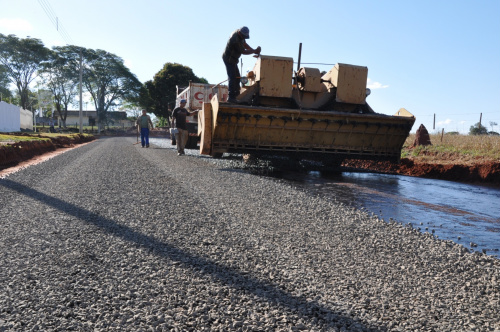 Obras geram desenvolvimento em Amambai Várias obras estão sendo executadas em toda Amambai.