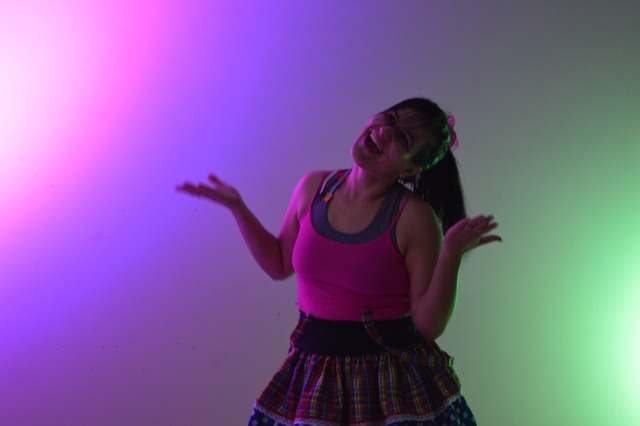 1ª Zumba Junina aconteceu na sexta-feira (22) em Amambai Ângela Gabriela Bronzatte, professora responsável por ministrar as aulas de Zumba