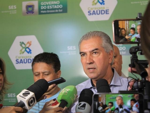 Governo vai chamar 200 novos agentes penitenciários aprovados em concurso Reinaldo Azambuja (PSDB) durante entrevista coletiva no Hospital Regional (Foto: Marina Pacheco)