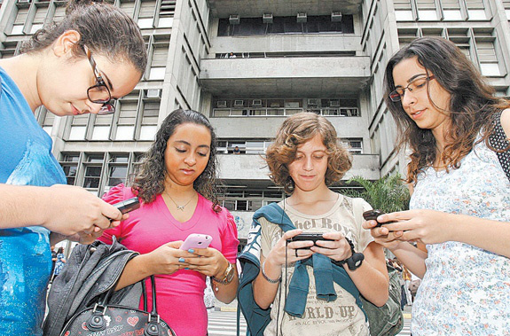 Divulgadas novas regras de exame que avalia estudantes universitários