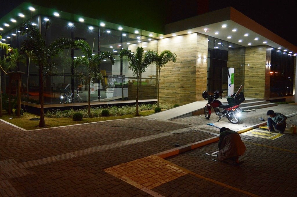 Sicredi inaugura novas instalações nesta sexta-feira (29) O novo prédio está localizado na esquina das ruas Rio Branco e Dom Pedro II, região central da cidade / Foto: Moreira Produções.