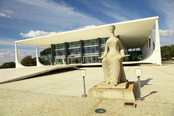 Por 7 votos a 4, STF autoriza prisão após condenação em 2ª instância Por 7 votos a 4, STF autoriza prisão após condenação em 2ª instância
