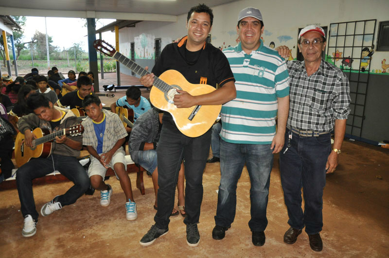 (D/E) Aléxis, Odil e Ilson.