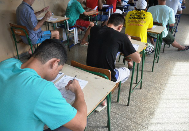 Mais de 30 mil pessoas privadas de liberdade fazem prova do Enem esta semana