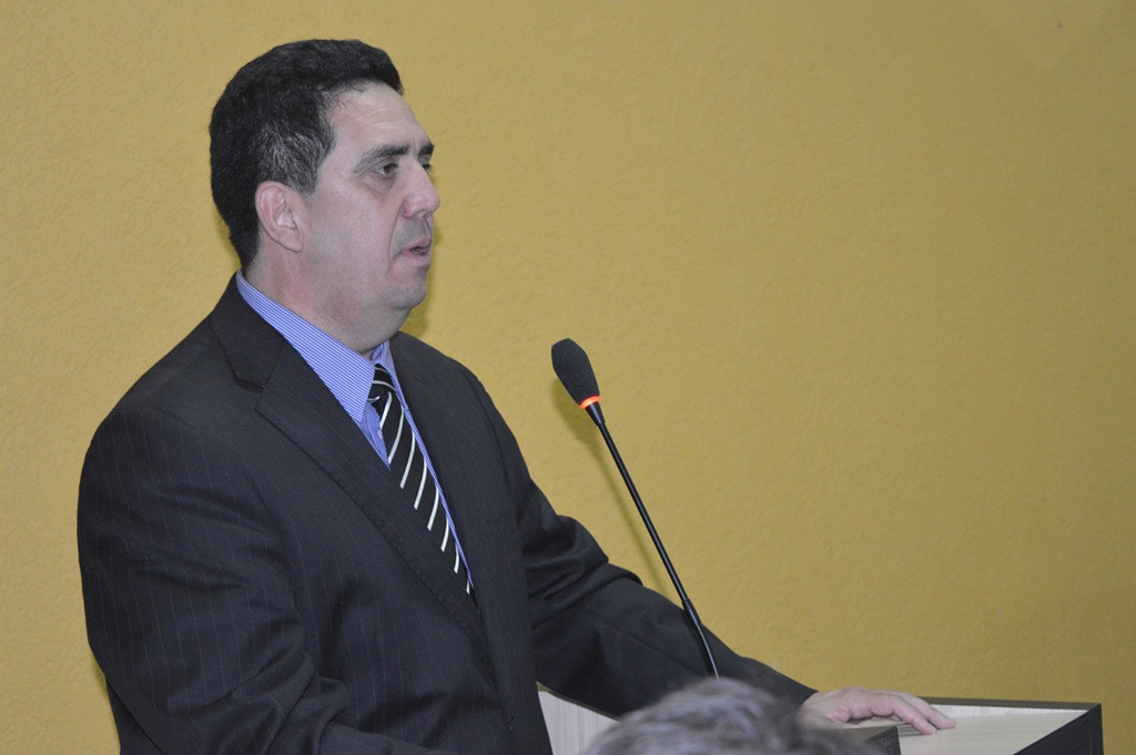 Audiência para instalação da 3ª Vara em Amambai mobiliza segmentos da comunidade Advogado Odil Puques, presidente da comissão para instalação da Vara, na Comarca de Amambai / Foto: Moreira Produções