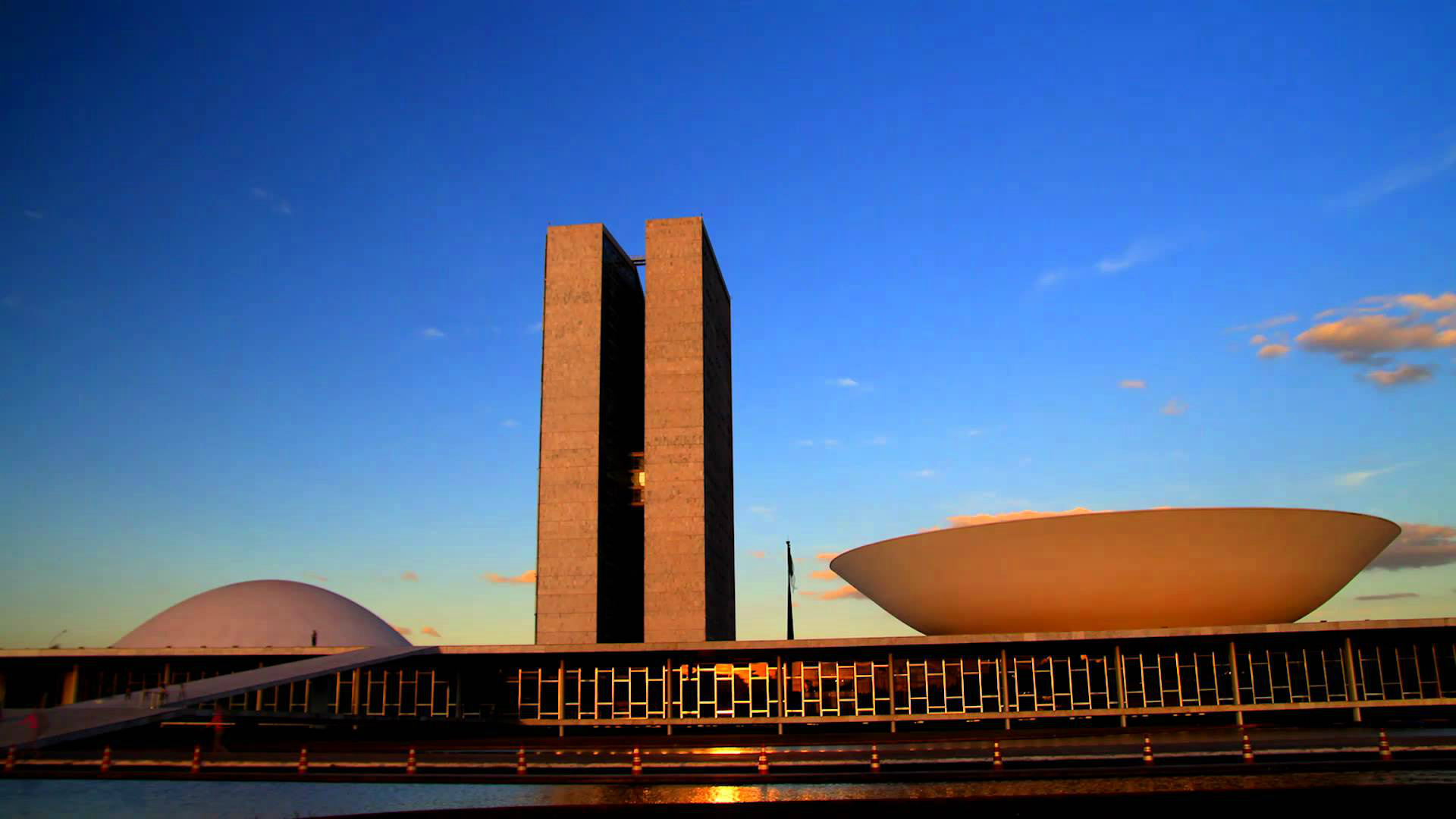 Congresso aprova texto-base da LDO de 2017, que limita gastos do governo Divulgação