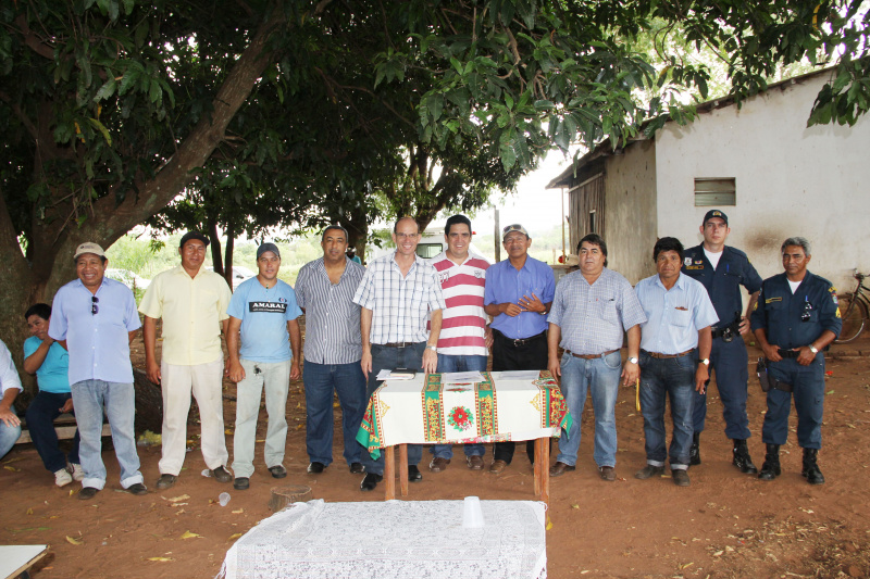 A ordem de serviço visa a construção de um barracão para máquinas agrícolas.