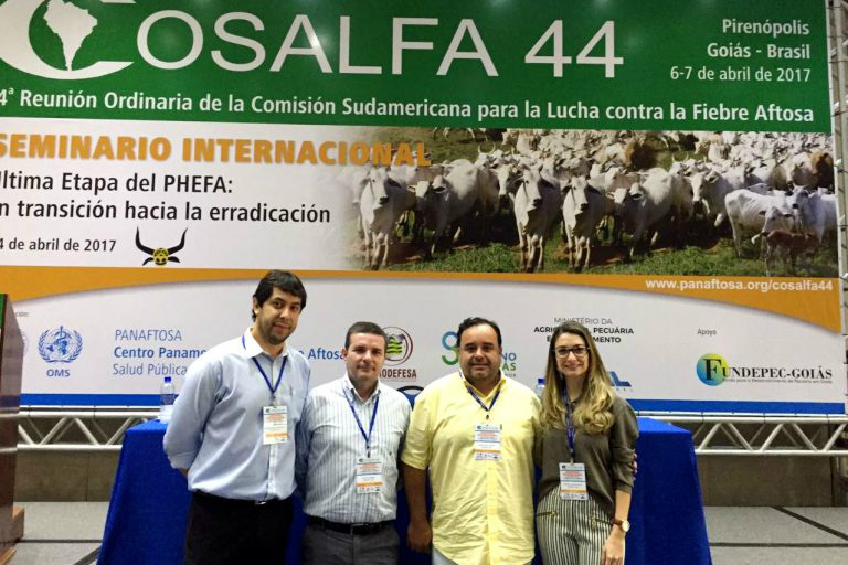 Febre aftosa: Mato Grosso do Sul debate ações para mudança de status Técnicos de MS no 44º encontro da Comissão Sul Americana de Luta Contra a Febre Aftosa (Cosalfa).Foto: Divulgação