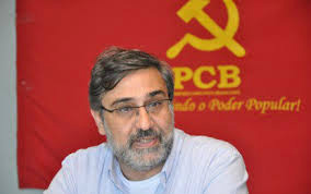 Mauro Iasi defende reforma política com maior participação popular