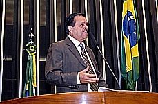 Conselhos profissionais poderão fixar critérios para diplomas de pós-graduação Conselhos profissionais poderão fixar critérios para diplomas de pós-graduação