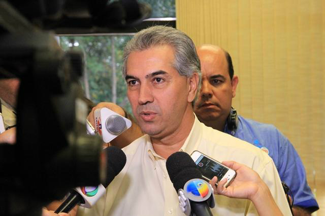 Governador participa de evento com todos os diretores de escolas estaduais Governador participa de evento com todos os diretores de escolas estaduais