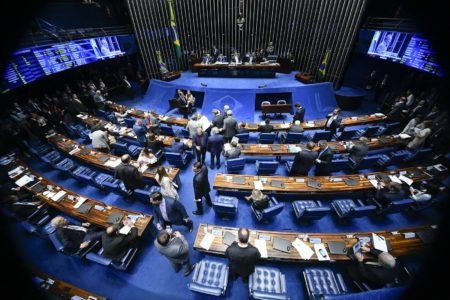 Senado derruba decreto de Bolsonaro sobre posse e porte de armas Crédito: Agência Senado/Marcos Oliveira
