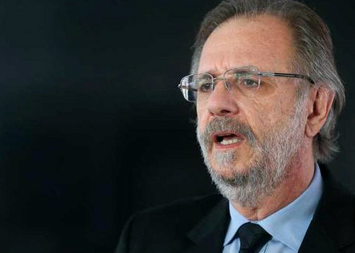 Rossetto: 'Brasil venceu a farsa do impeachment' Ministro do Trabalho e Previdência Social, Miguel Rossetto diz que a farsa do impeachment foi desmontada.