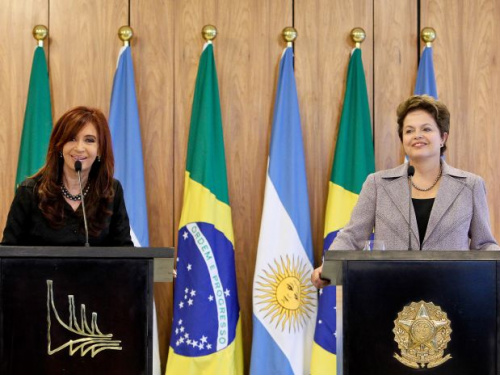 Brasil e Argentina hoje resolvem melhor seus problemas, diz Cristina Kirchner