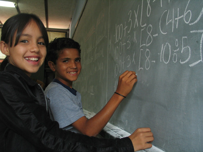 Educação implanta projeto de língua portuguesa e matemática na rede estadual Educação implanta projeto de língua portuguesa e matemática na rede estadual
