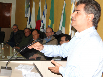 Encontro regional do PMDB em Amambai debate manifestações e eleições de 2014 Nelsinho Trad