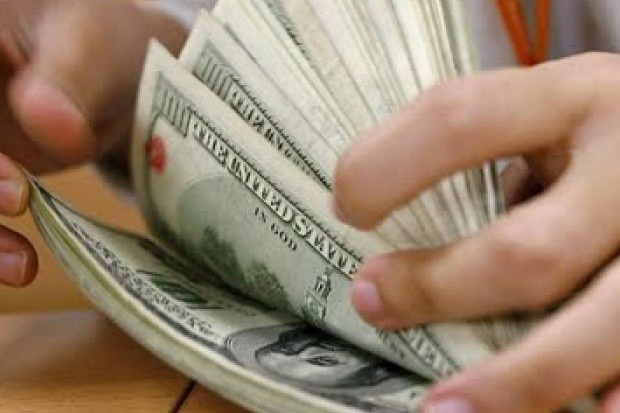 Entrada de dólares supera saída em US$ 6,6 bilhões