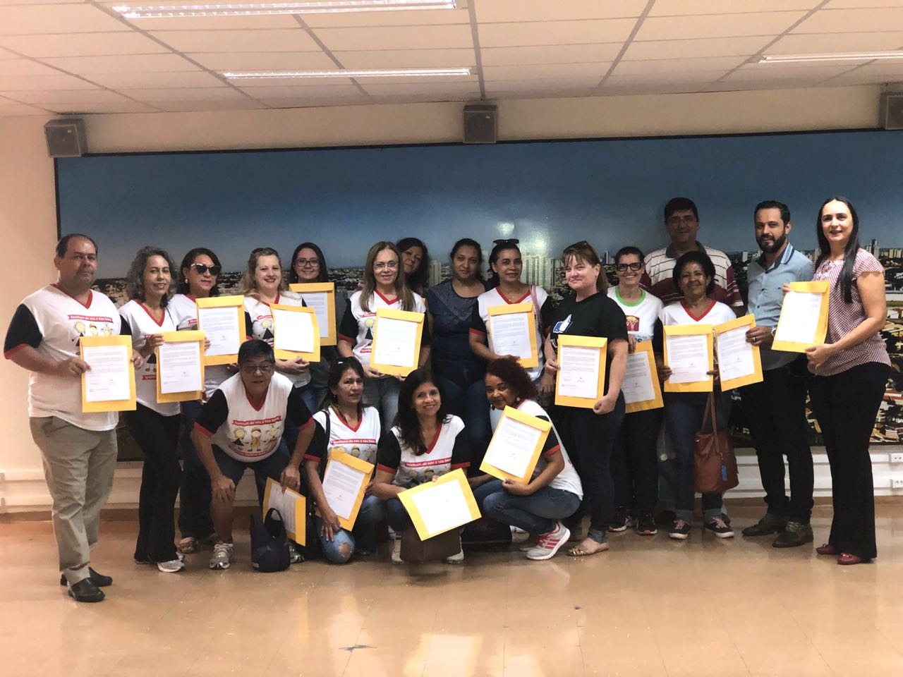 Fetems pede apoio a deputados para garantir reajuste prometido pelo governo