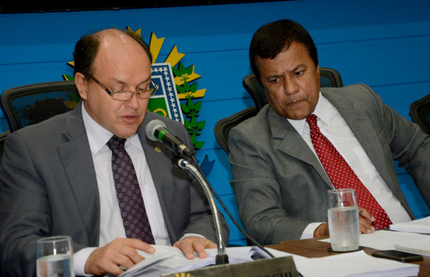 Concluída maior investigação realizada na saúde pública de MS Relatório de Junior Mochi foi aprovado; presidente Amarildo Cruz apresentou voto separado