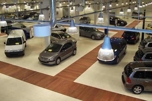 A proposta atinge as concessionárias, revendedoras, garagens e até mesmo qualquer pessoa jurídica que execute a atividade econômica desse tipo de comércio