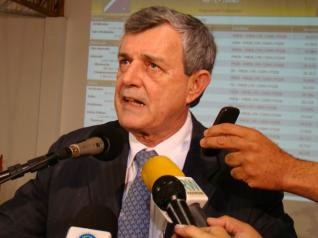 TJ realiza reunião setorial nesta segunda-feira em Amambai O presidente do TJMS, Des. Luiz Carlos Santini estará em Amambai nesta segunda-feira.