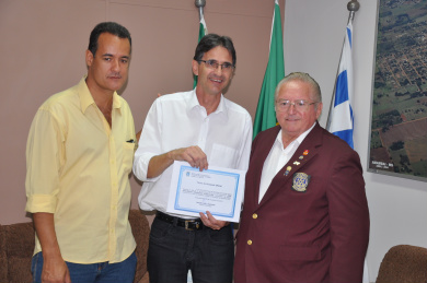 Governador do Rotary visita prefeitura de Amambai Governador do Rotary visita prefeitura de Amambai