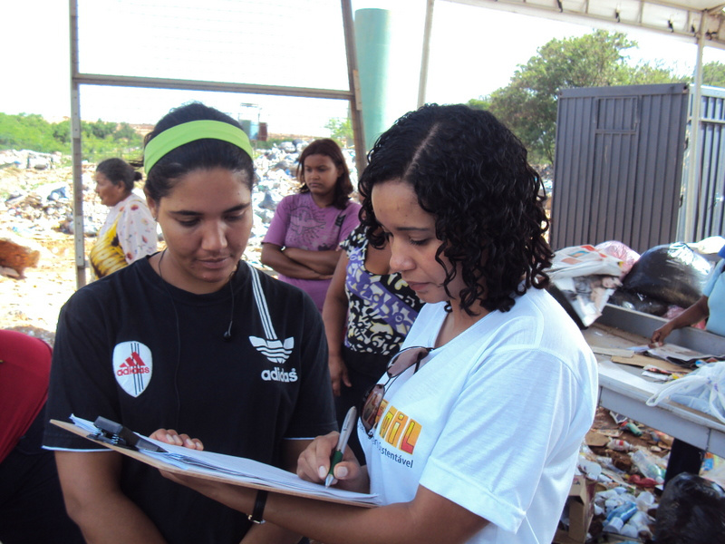 Educação e capacitação podem fortalecer mulheres