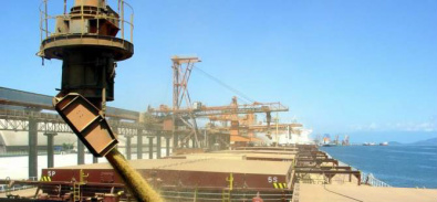 Crise atrapalha moagem de cana no início da safra 2014/2015 Crise atrapalha moagem de cana no início da safra 2014/2015