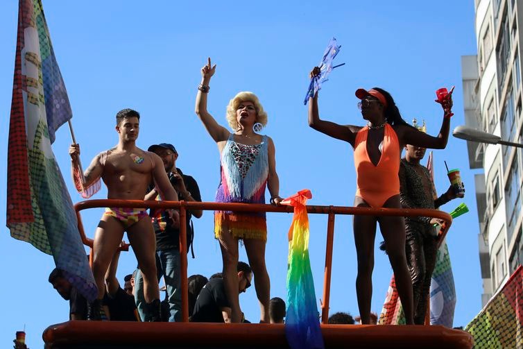A 23ª edição da Parada do Orgulho LGBT ) de São Paulo teve concentração em frente ao Museu de Arte de São Paulo -/ Foto: Rovena Rosa/Agência Brasil