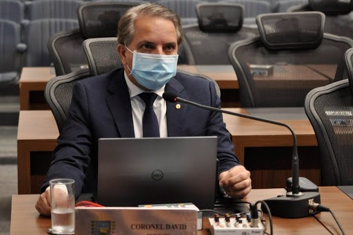 Aprovado projeto de Cel David que considera as atividades de beleza essenciais O parlamentar comemorou a aprovação da matéria / Foto: Divulgação