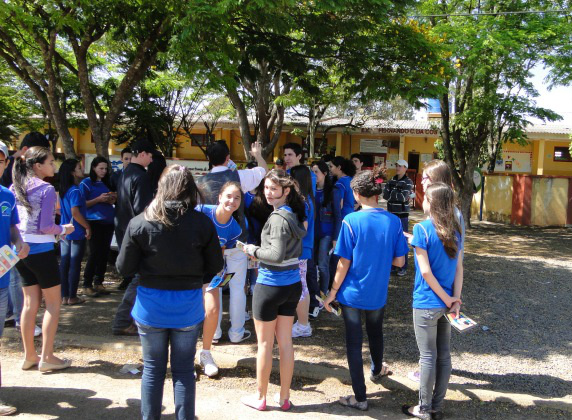 Alunos das escolas de Amambai entram em férias neste mês de julho Alunos contam os dias para as esperadas férias de meio do ano. Foto: Moreira Produções.