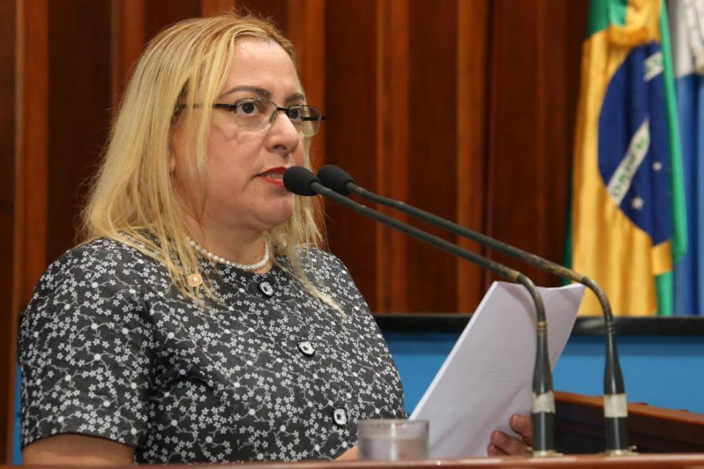 Representante de Instituto pede apoio de deputados na luta contra o aborto Giulia Maria d'Amore é contra a descriminalização do aborto no BrasilFoto: Divulgação