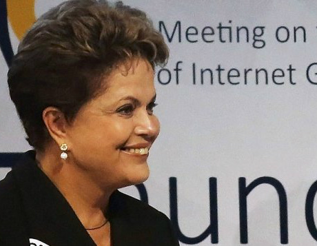 Dilma: "Quem quiser manifestar não pode prejudicar a Copa" Dilma: "Quem quiser manifestar não pode prejudicar a Copa"