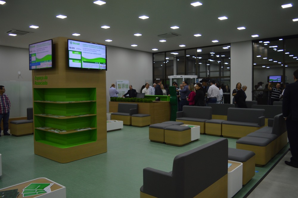 Sicredi inaugura novas instalações em Amambai Foto: Moreira Produções