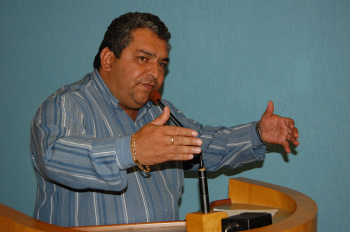 Brito reivindica aquisição de ônibus para a Secretaria de Saúde Vereador Valter Brito (PR).