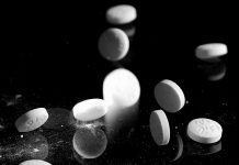 Tomar aspirina a cada três dias reduz risco de infarto