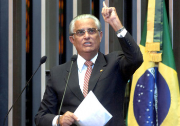 Roriz recorre ao STF para manter candidatura