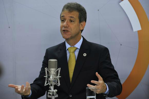 Vacina contra a dengue pode estar disponível em 2018, diz ministro da Saúde Arthur Chioro falou sobre expectativa sobre a vacina. / Foto: José Cruz/Agência Brasil