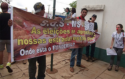 Caos nas estradas de MS: Com placas, produtores questionam uso do Fundersul