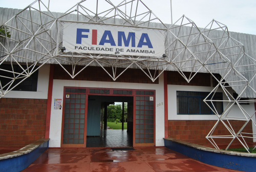 A Fiama, Faculdade de Amambai. Mais de 800 profissionais formados em 14 anos de funcionamento. Foto: Moreira Produções.